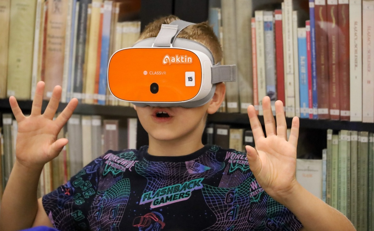 Dookoła świata i na Mars w jeden dzień – warsztaty VR w Bibliotece Racibórz - Serwis informacyjny z Raciborza - naszraciborz.pl