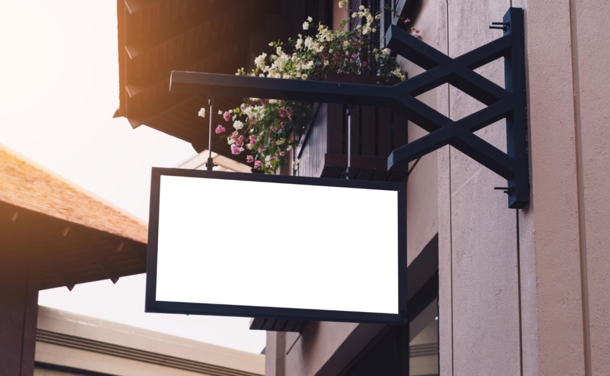 Jak skutecznie wykorzystywać tablice reklamowe do promocji firmy? - Serwis informacyjny z Raciborza - naszraciborz.pl