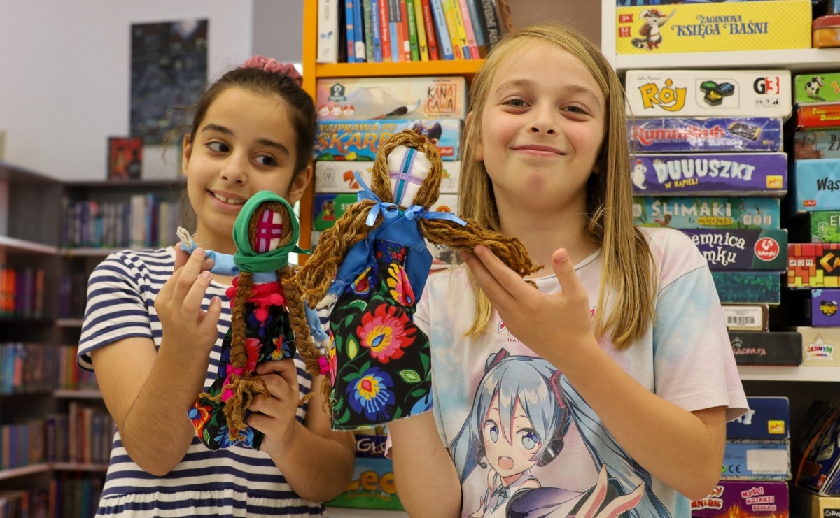 Motanki – warsztaty słowiańskich laleczek w Bibliotece Racibórz - Serwis informacyjny z Raciborza - naszraciborz.pl