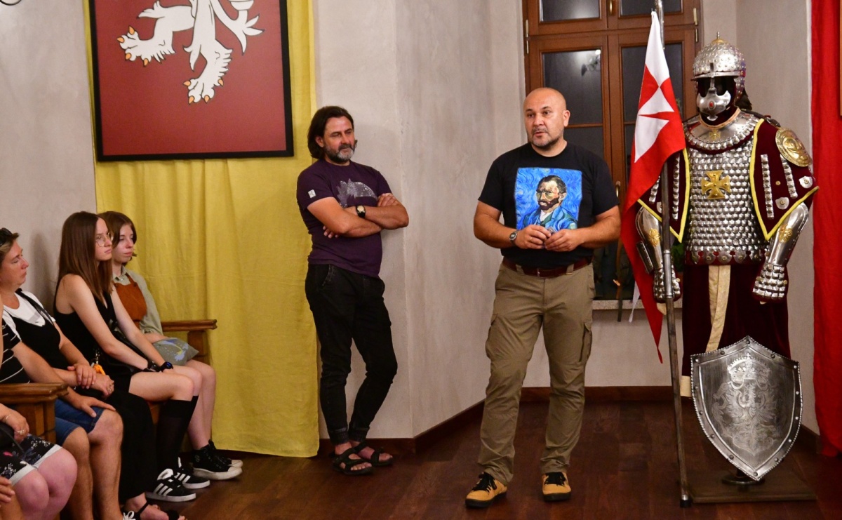 Nocne zwiedzanie na raciborskim zamku z Królewskim Dzwonem Zygmunta w tle - Serwis informacyjny z Raciborza - naszraciborz.pl