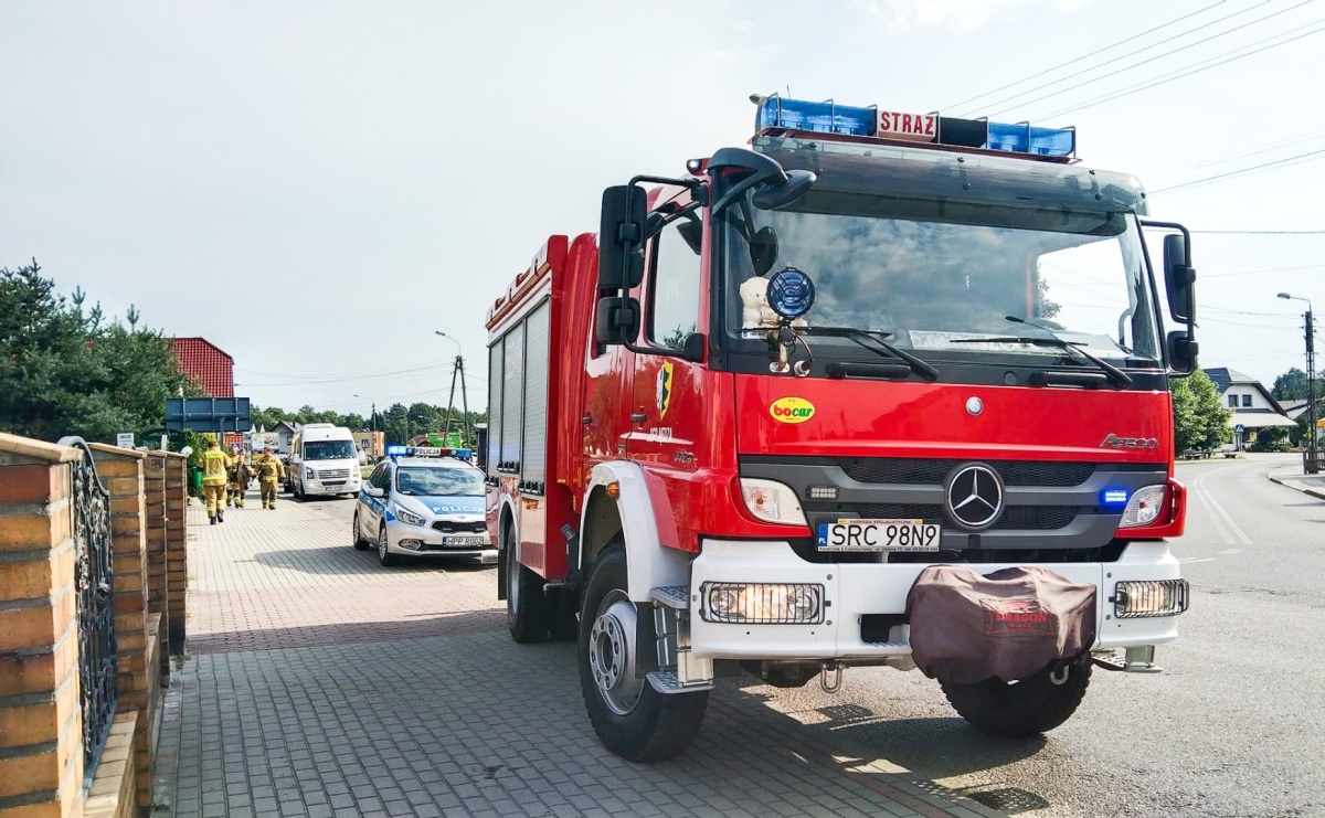 Strażacy wezwani do palącego się znicza - Serwis informacyjny z Raciborza - naszraciborz.pl