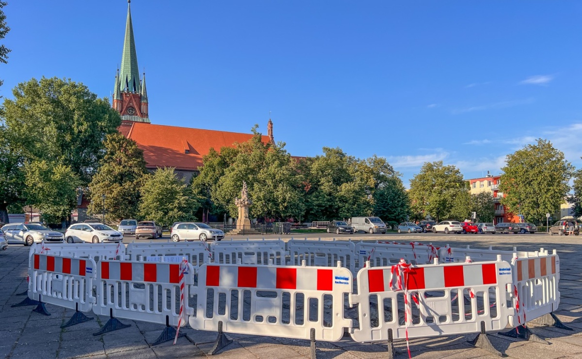 Szuflady pełne pomysłów sprzed lat. Kolejny prezydent podchodzi do tematu placu Długosza - Serwis informacyjny z Raciborza - naszraciborz.pl