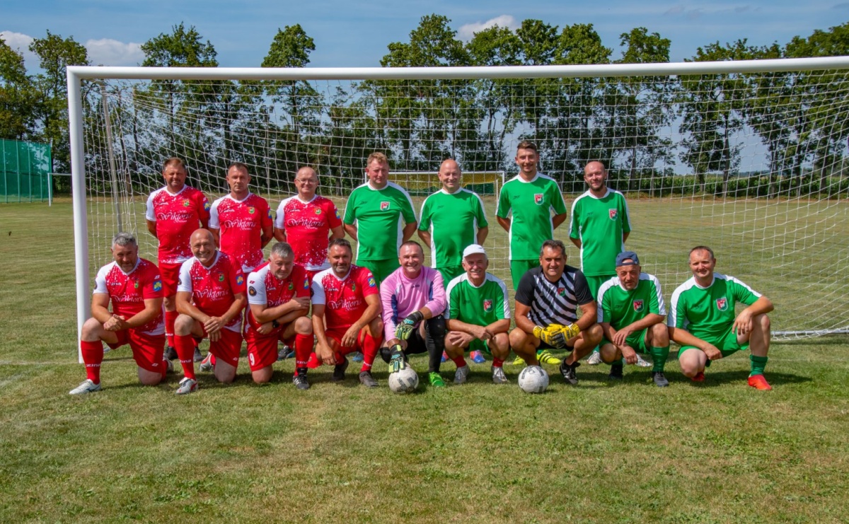 Wspomnienia pełne emocji: Mecz oldbojów na 100-lecie LKS Start Pietrowice Wielkie - Serwis informacyjny z Raciborza - naszraciborz.pl