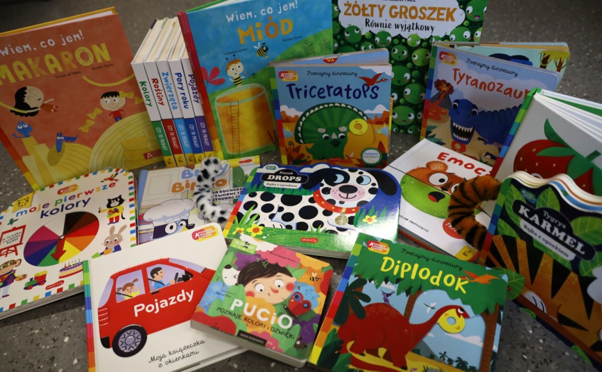 Kolorowe nowości w Bibliotece - Serwis informacyjny z Raciborza - naszraciborz.pl