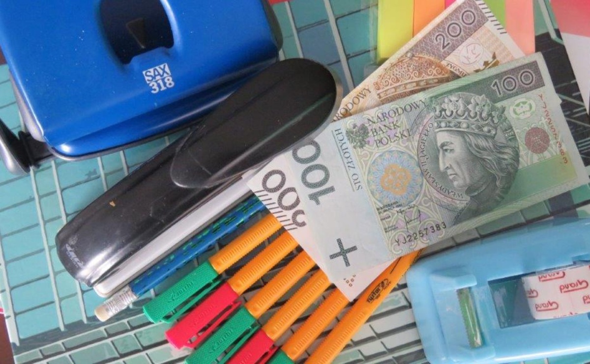 Miliony na wyprawkę szkolną już na kontach rodziców - Serwis informacyjny z Raciborza - naszraciborz.pl