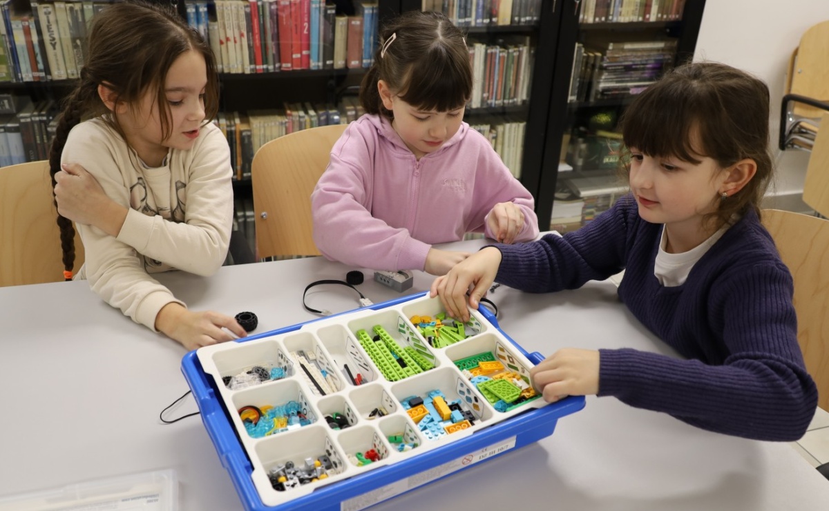 Klub Lego: Programowanie w raciborskiej bibliotece - Serwis informacyjny z Raciborza - naszraciborz.pl