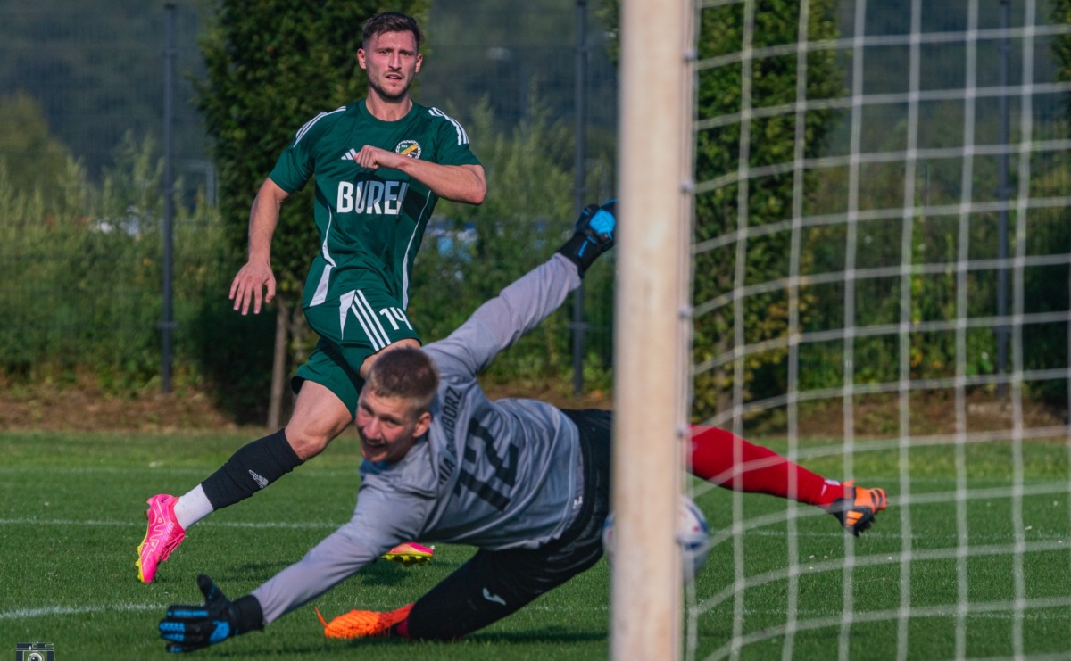 Klasa okręgowa. Wychowanek Unii dał zwycięstwo Syryni [FOTO i WIDEO] - Serwis informacyjny z Raciborza - naszraciborz.pl
