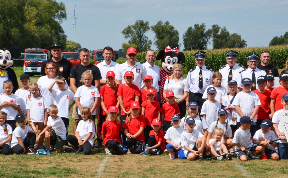 Strażacki narybek w bojowym ćwiczeniu w Bojanowie [FOTO i WIDEO] - Serwis informacyjny z Raciborza - naszraciborz.pl