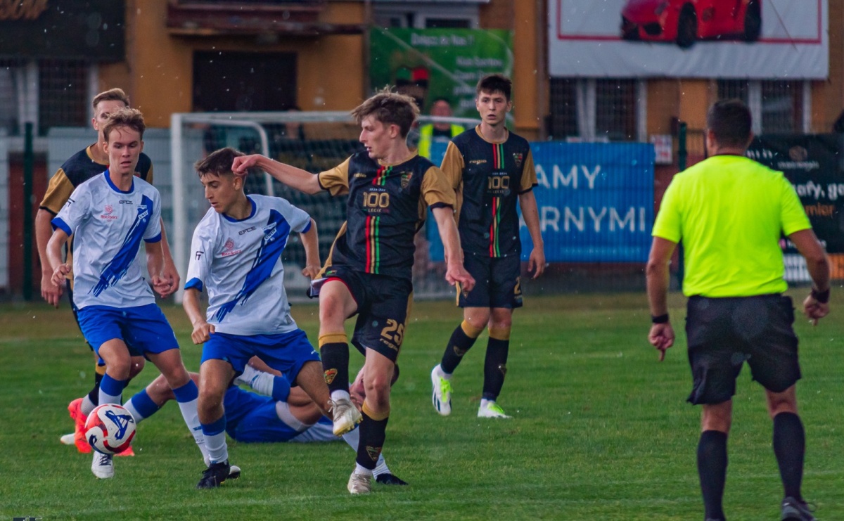 Wawrzyczny show w Gorzycach. Unia znów bez punktów [FOTO] - Serwis informacyjny z Raciborza - naszraciborz.pl