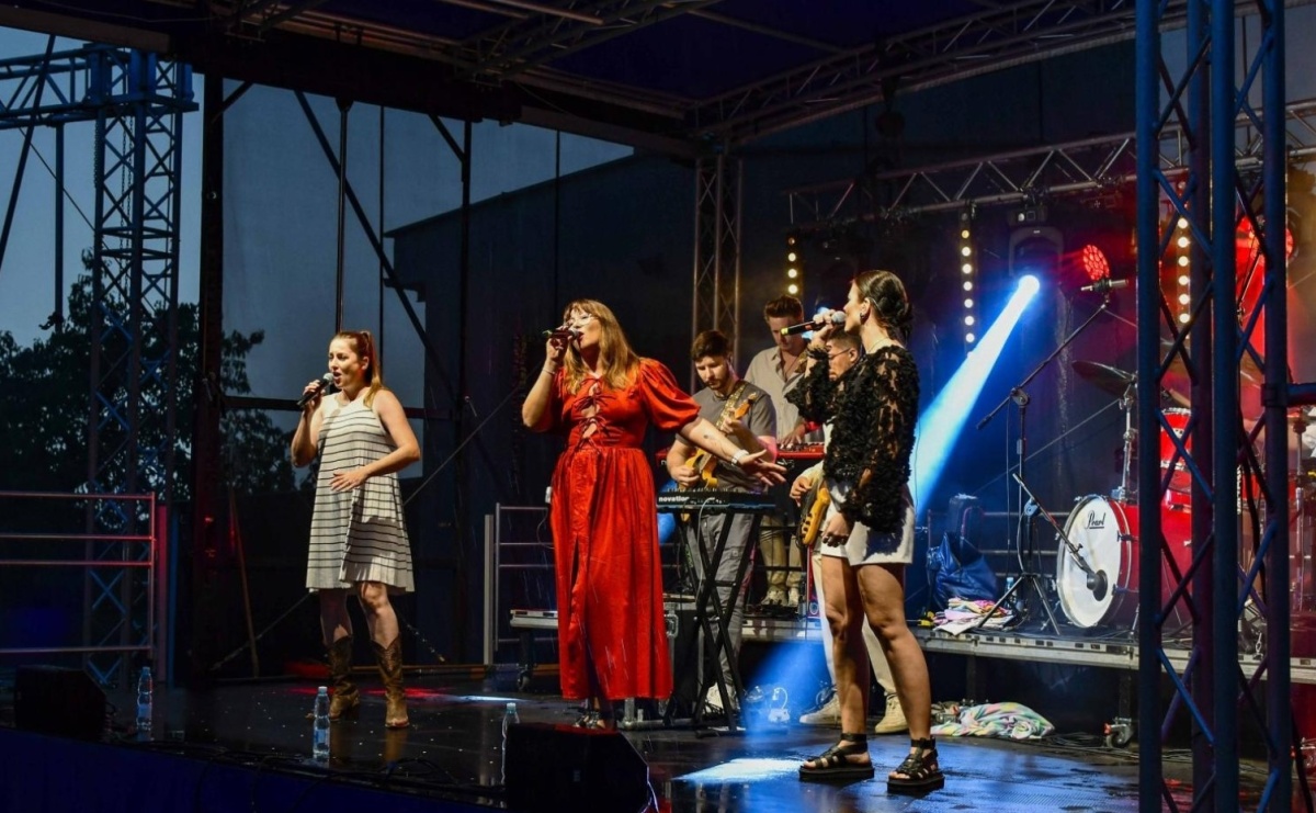 Poloczek, Frele i The ThreeX. Festyn w Brzeziu - Serwis informacyjny z Raciborza - naszraciborz.pl