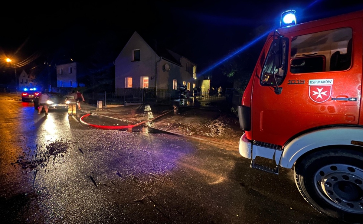 Raport 998. Blisko sto interwencji po sobotniej ulewie [FOTO i WIDEO] - Serwis informacyjny z Raciborza - naszraciborz.pl