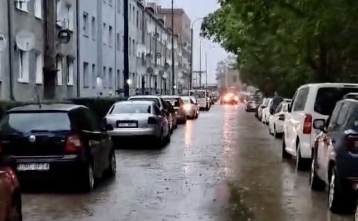 Nie parkujcie tam samochodów. Będzie czyszczenie jezdni - Serwis informacyjny z Raciborza - naszraciborz.pl