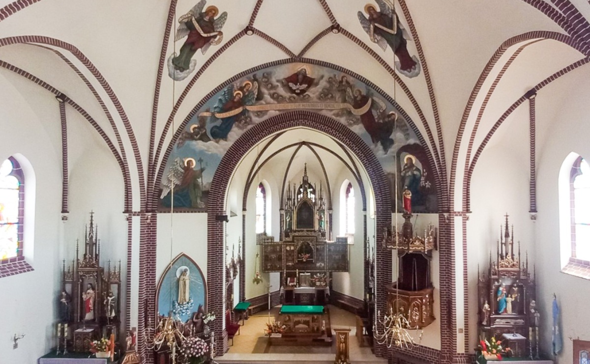 Zakończono renowację wnętrza nawy głównej kościoła pw. Matki Bożej Różańcowej w Raciborzu-Sudole - Serwis informacyjny z Raciborza - naszraciborz.pl