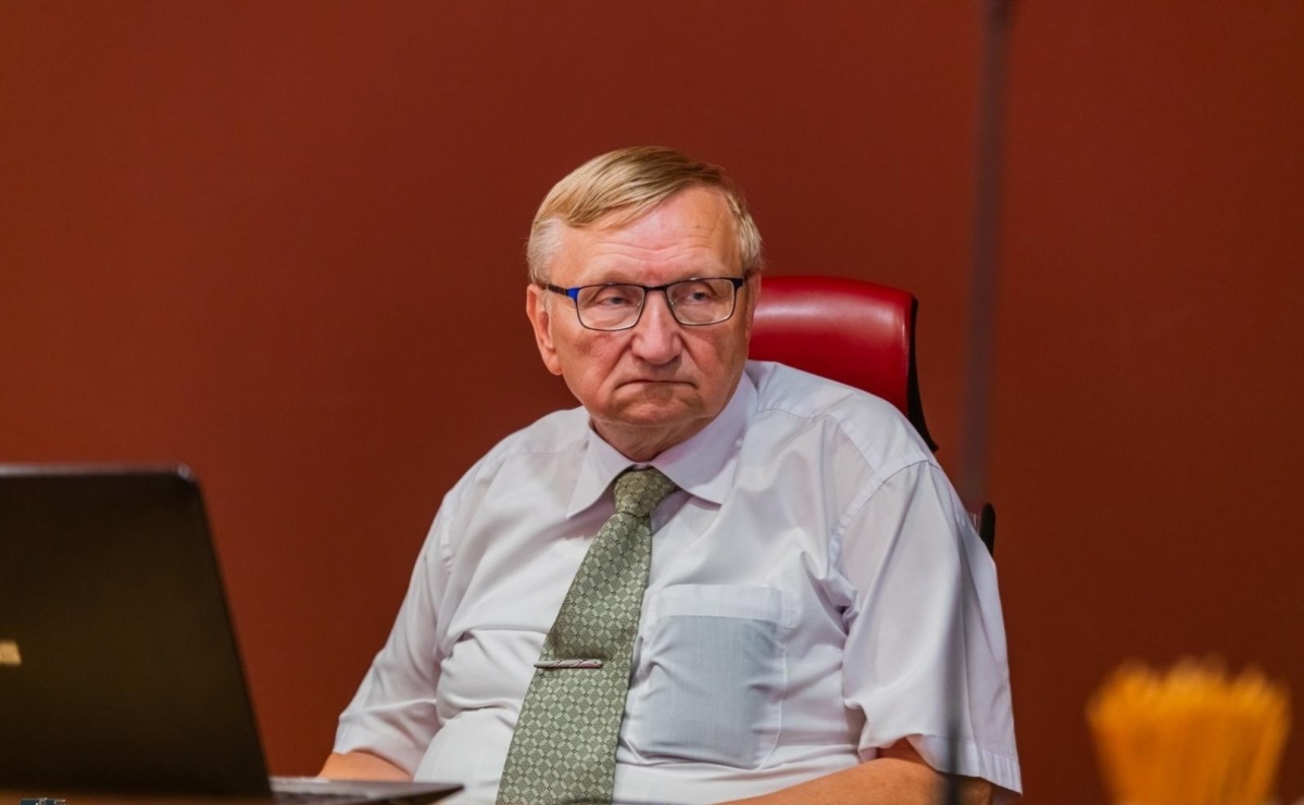 Pytania o parking wielopoziomowy i koszty bezpłatnej komunikacji - Serwis informacyjny z Raciborza - naszraciborz.pl