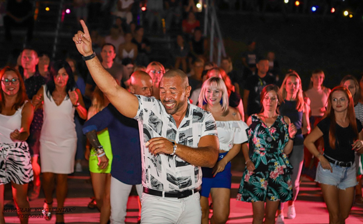 Latynoamerykańska noc na bulwarach: potańcówka z Osmarem Pegudo - Serwis informacyjny z Raciborza - naszraciborz.pl
