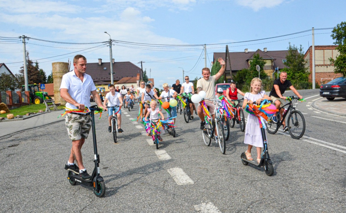 Dwudniowe święto plonów w Krowiarkach [FOTO i WIDEO] - Serwis informacyjny z Raciborza - naszraciborz.pl