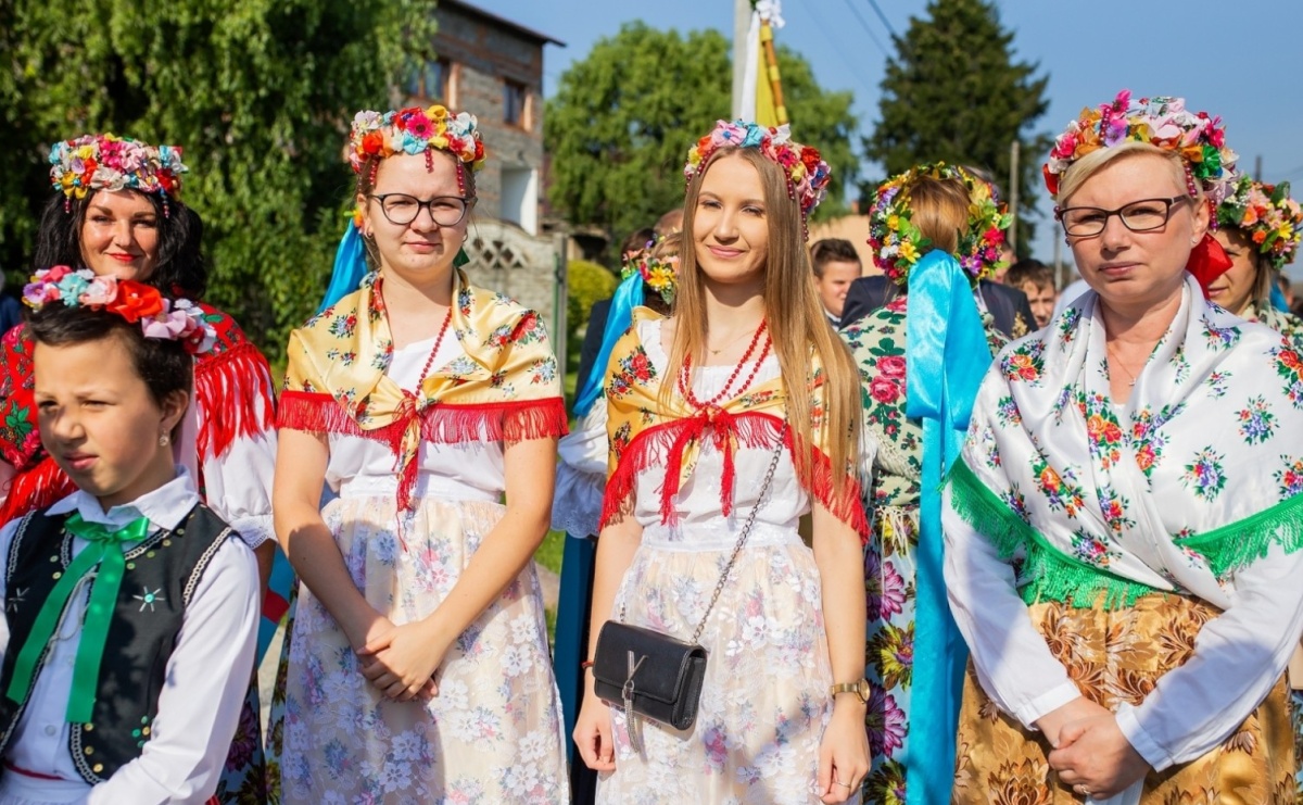 Parafialny festyn dożynkowy przy ruinach - Serwis informacyjny z Raciborza - naszraciborz.pl