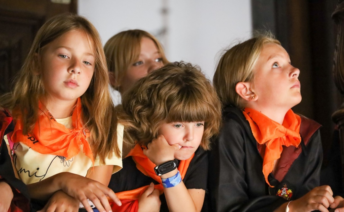 Olimpijskie Lato z Biblioteką z wizytą w polskim Hogwarcie - Serwis informacyjny z Raciborza - naszraciborz.pl