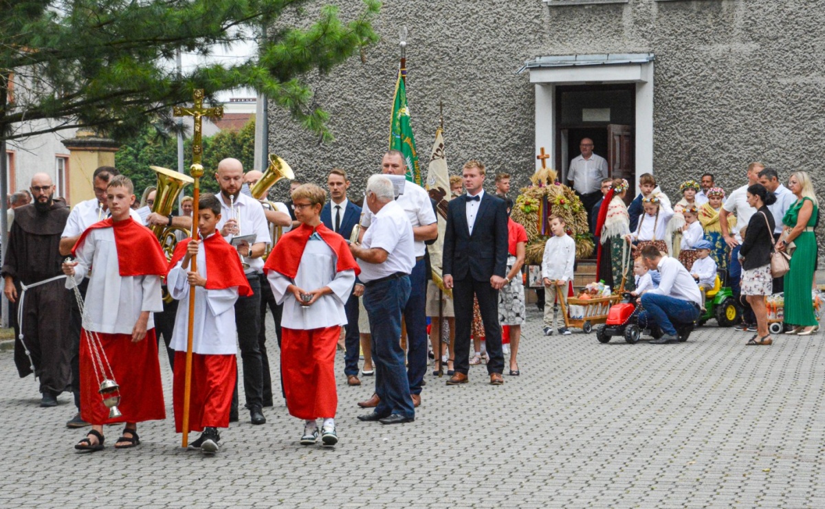 Dożynki w parafii pw. św. Paschalisa w Raciborzu Płoni [FOTO i WIDEO] - Serwis informacyjny z Raciborza - naszraciborz.pl