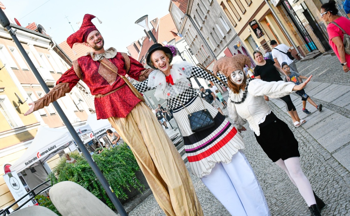 Trzecia edycja Raciborskiego Festiwalu Muzealnego odbyła się na ul. Długiej - Serwis informacyjny z Raciborza - naszraciborz.pl