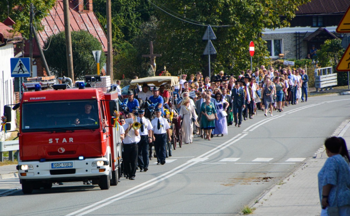 Dożynki Gminy Kuźnia Raciborska: Festiwal tradycji i kultury ponad granicami - Serwis informacyjny z Raciborza - naszraciborz.pl