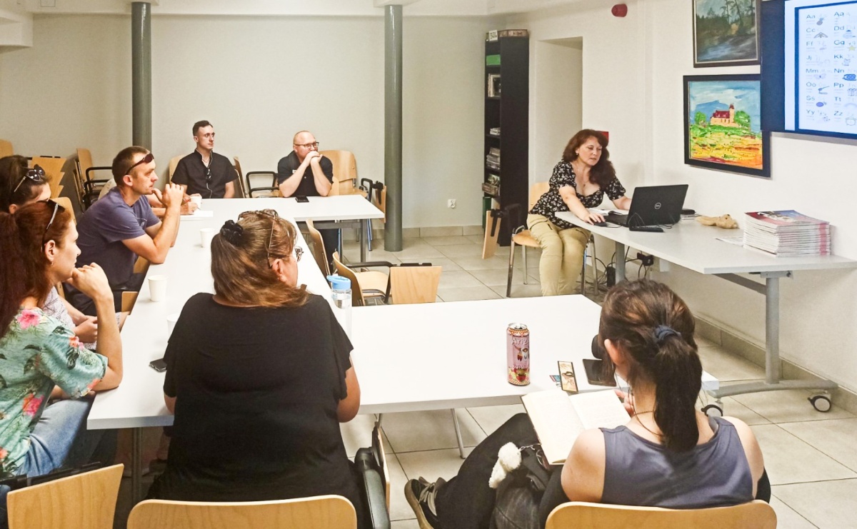 Mówimy po polsku! Nowa formuła Kafejki Językowej w bibliotece - Serwis informacyjny z Raciborza - naszraciborz.pl