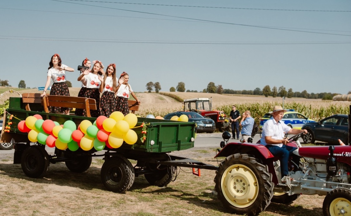 Pietrowice Wielkie i Żerdziny świętują dożynki. Relacja bis! - Serwis informacyjny z Raciborza - naszraciborz.pl