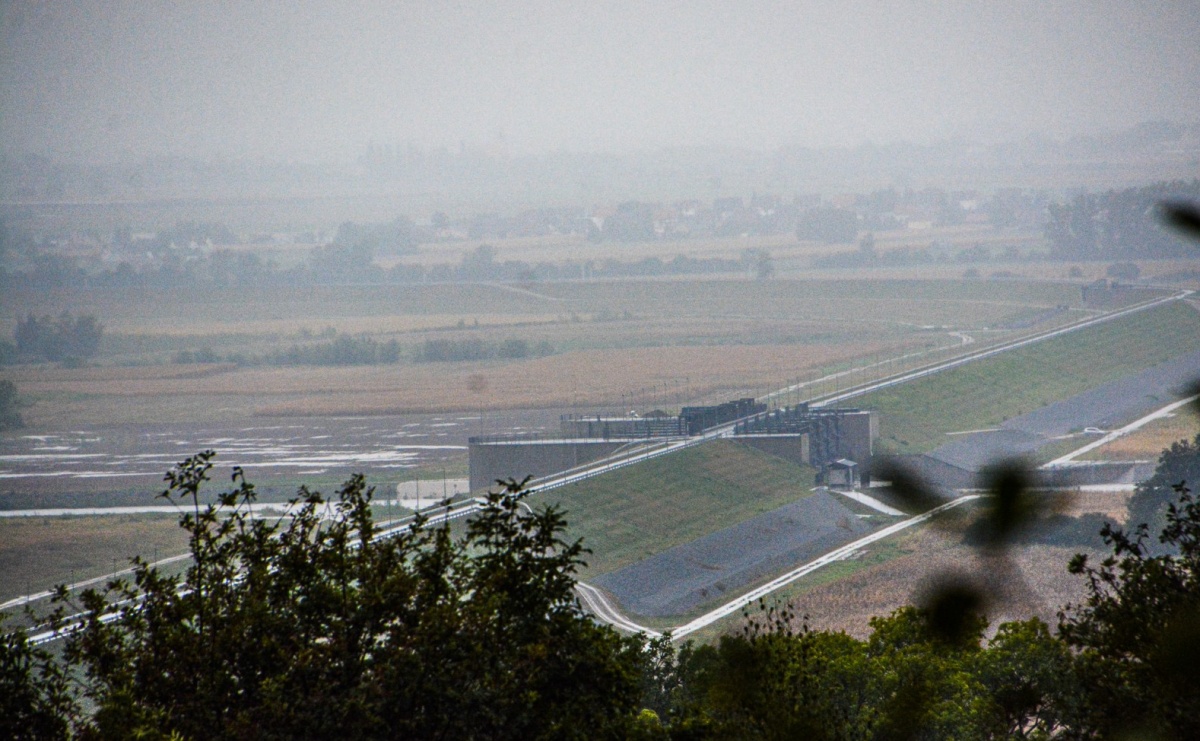 Odra przekroczyła stany ostrzegawcze. Zbiornik Racibórz na razie pusty [FOTO] - Serwis informacyjny z Raciborza - naszraciborz.pl