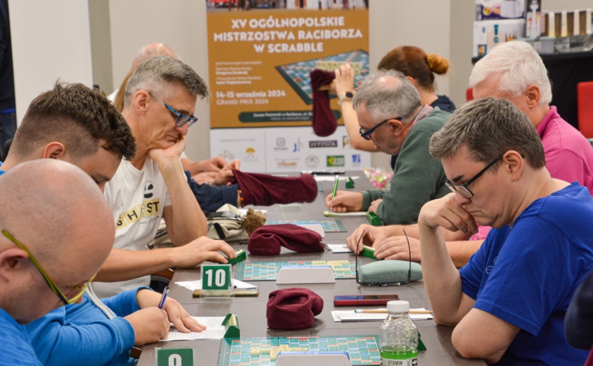 Na zamku trwają XV Ogólnopolskie Mistrzostwa Raciborza w Scrabble - Serwis informacyjny z Raciborza - naszraciborz.pl