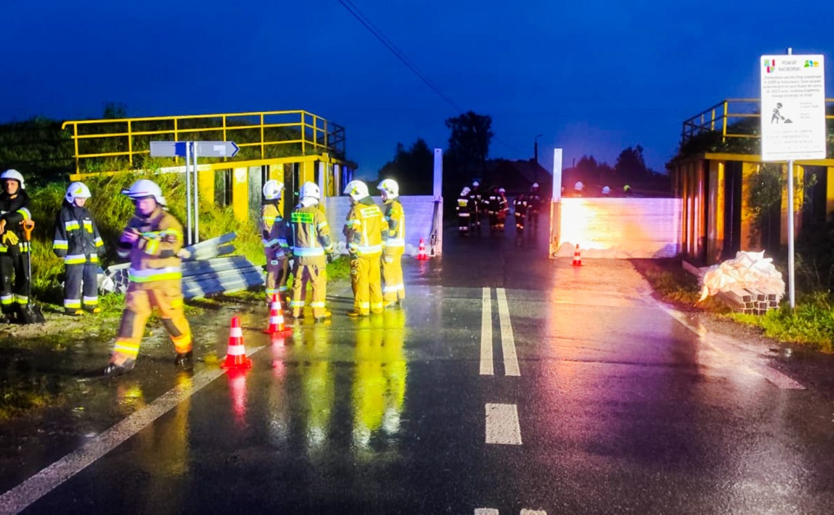 Najgorsze przyjdzie w nocy. Stan Odry może przekroczyć nawet 10 metrów. Czesi przestrzegają przed ekstremalną powodzią - Serwis informacyjny z Raciborza - naszraciborz.pl
