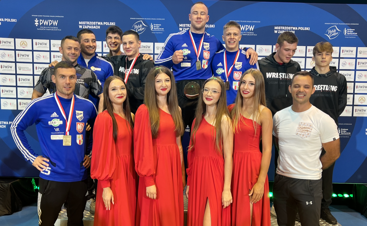 Unici z trzema medalami Mistrzostw Polski Seniorów w zapasach - Serwis informacyjny z Raciborza - naszraciborz.pl