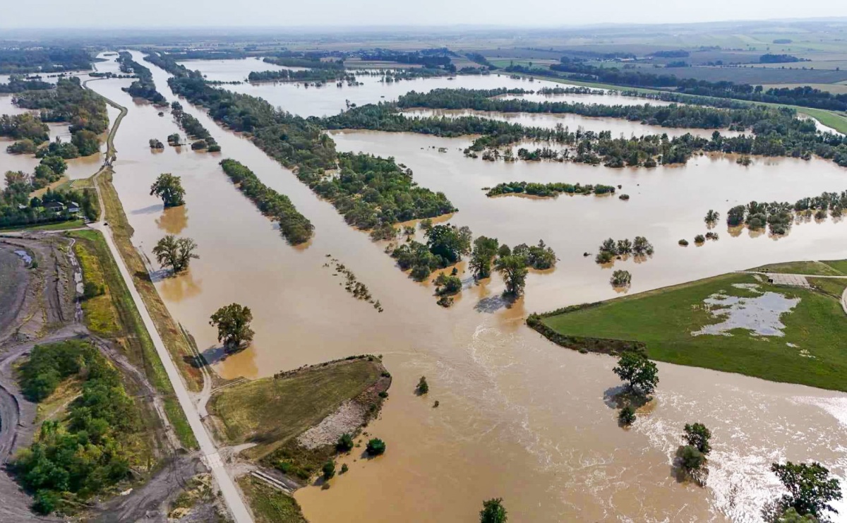 Polder Buków przeciekał na długości 150 m. Najnowszy raport Wód Polskich - Serwis informacyjny z Raciborza - naszraciborz.pl