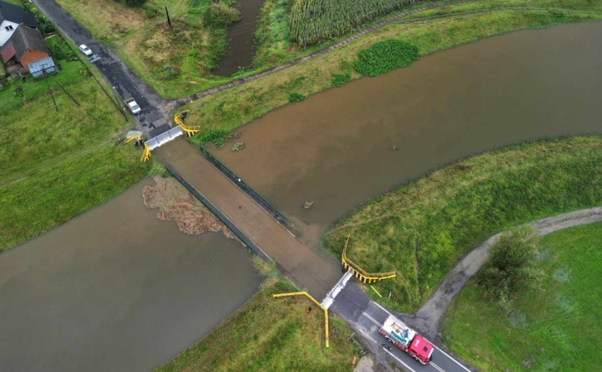 Most na rzece Ruda w Turzu otwarty dla lokalnego ruchu - Serwis informacyjny z Raciborza - naszraciborz.pl