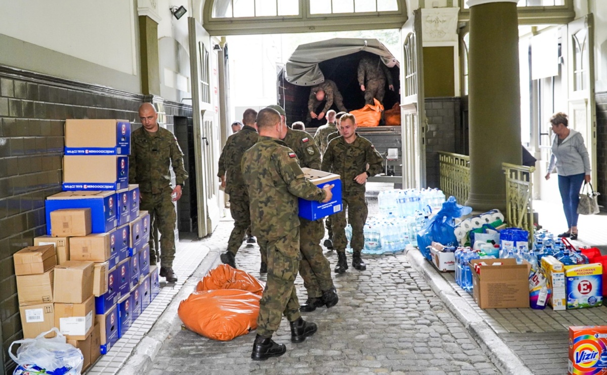 Pierwsze dary dla powodzian wyruszą do poszkodowanych miast - Serwis informacyjny z Raciborza - naszraciborz.pl