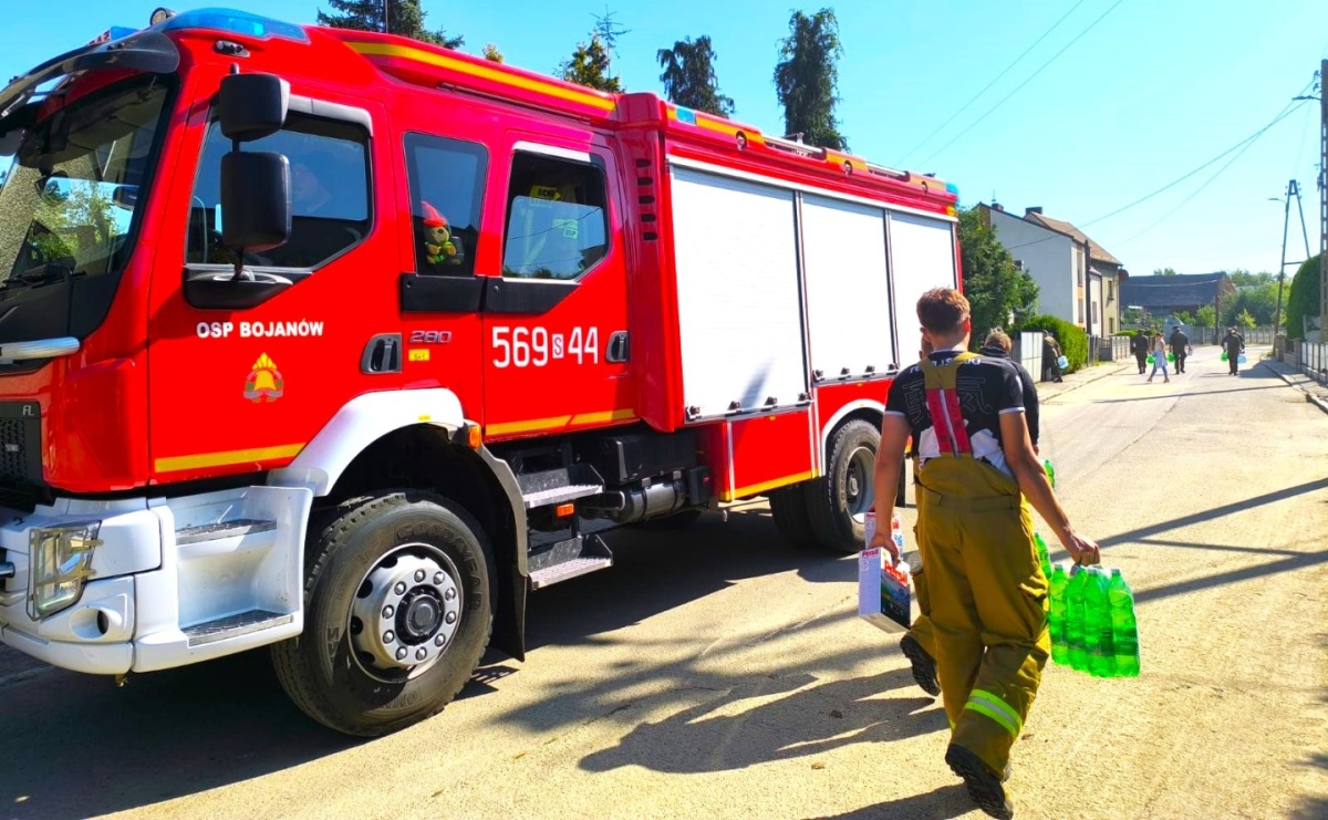 Raport 998. Śmigłowiec LPR wezwany na Rudnicką. Dalsza walka ze skutkami powodzi - Serwis informacyjny z Raciborza - naszraciborz.pl