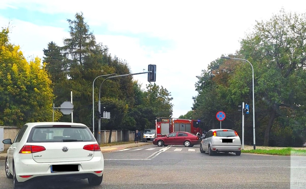 Cztery pojazdy zderzyły się na Ocickiej. Sprawcą 81-latek - Serwis informacyjny z Raciborza - naszraciborz.pl