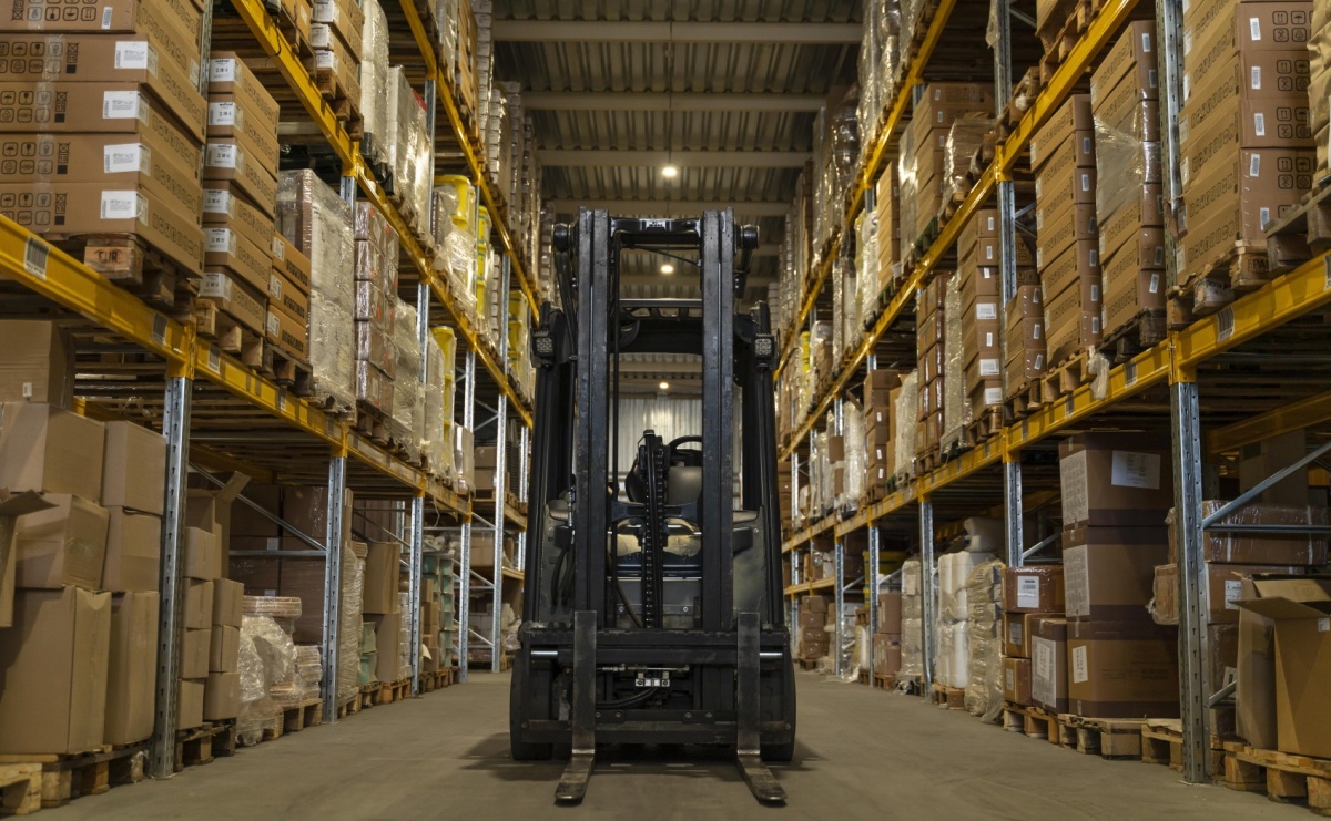 Transport wewnętrzny a zewnętrzny – na czym polega i jak go zorganizować? - Serwis informacyjny z Raciborza - naszraciborz.pl