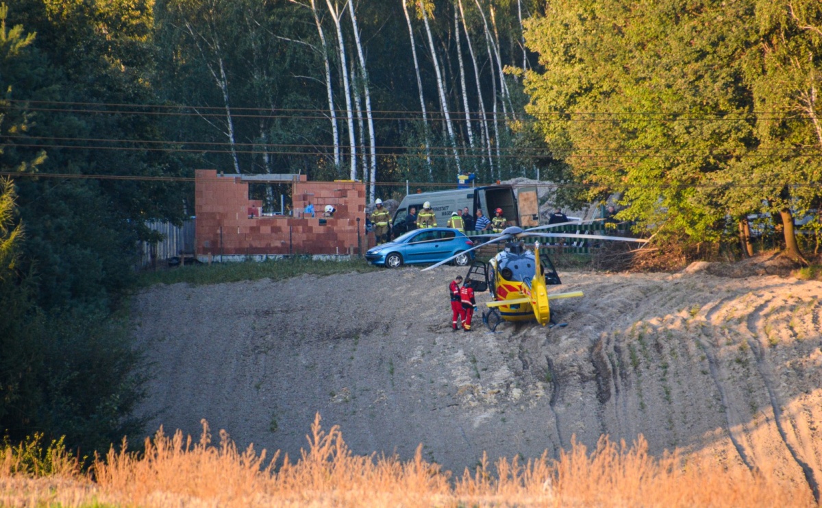 Śmigłowiec LPR lądował w Raciborzu-Brzeziu [FOTO i WIDEO] - Serwis informacyjny z Raciborza - naszraciborz.pl