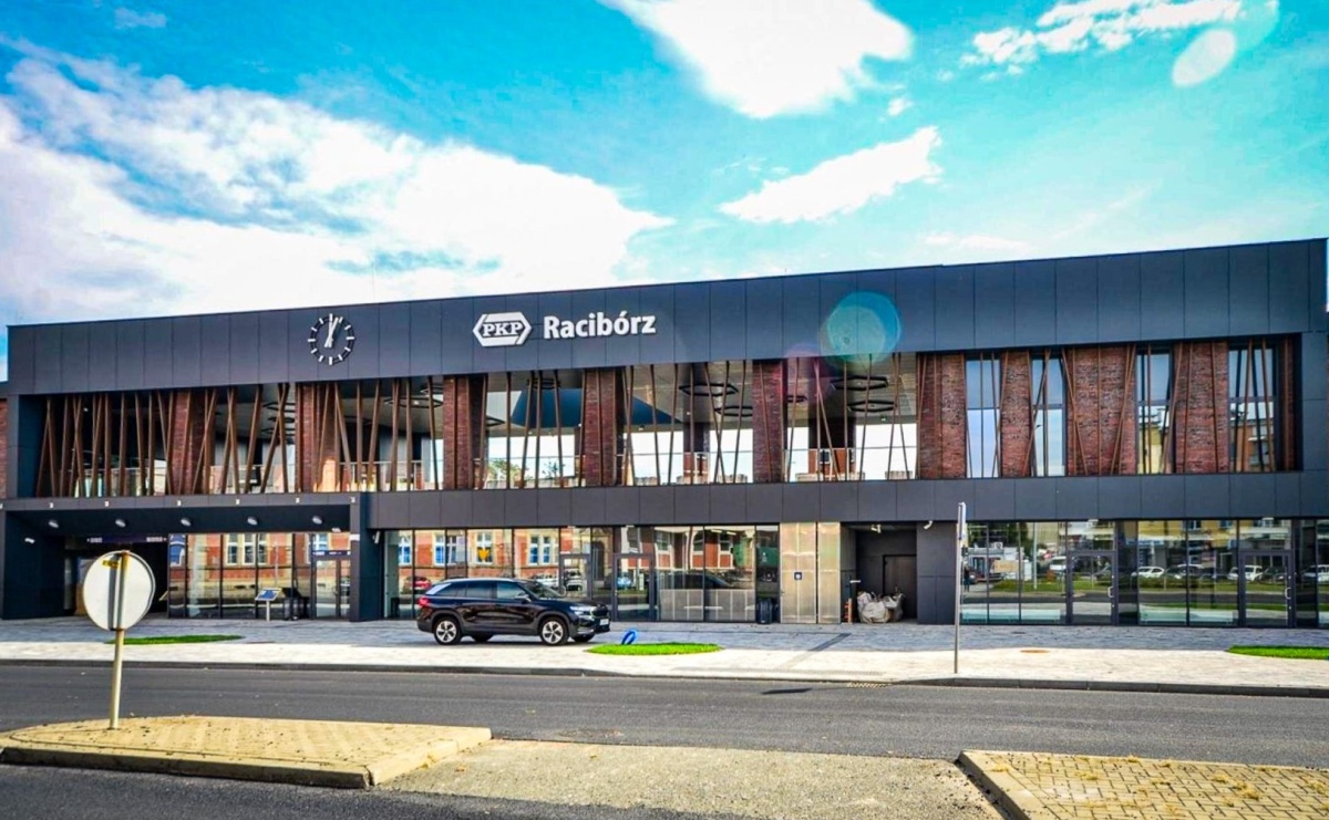 21 października otwarcie nowego dworca PKP.  TVP o pomyśle utworzenia tu kaplicy - Serwis informacyjny z Raciborza - naszraciborz.pl