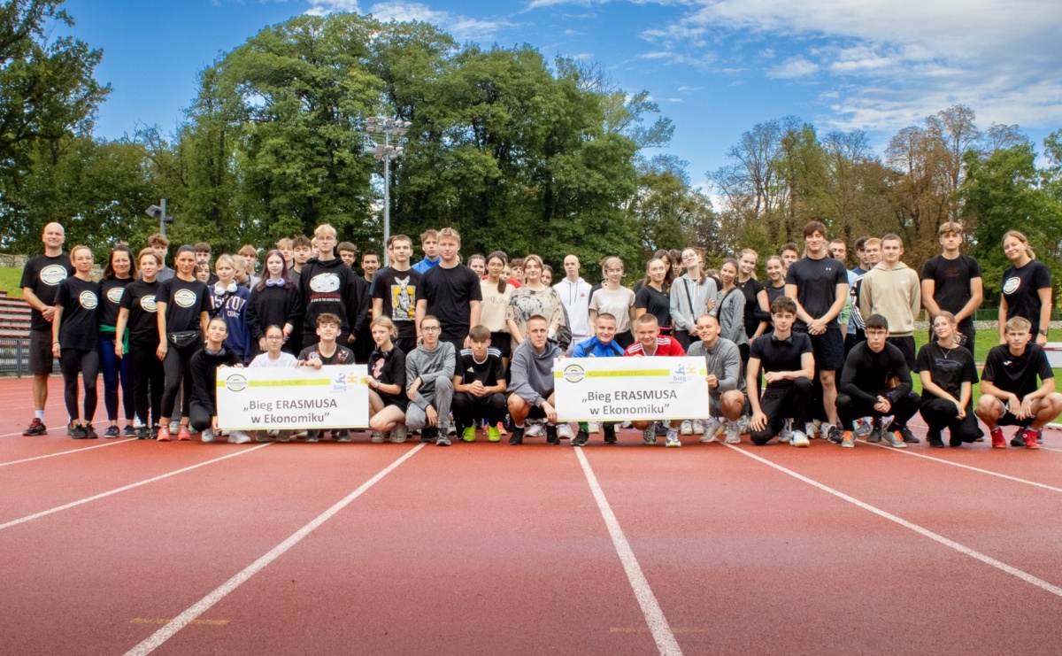 IV Bieg Erasmusa w Ekonomiku [FOTO] - Serwis informacyjny z Raciborza - naszraciborz.pl