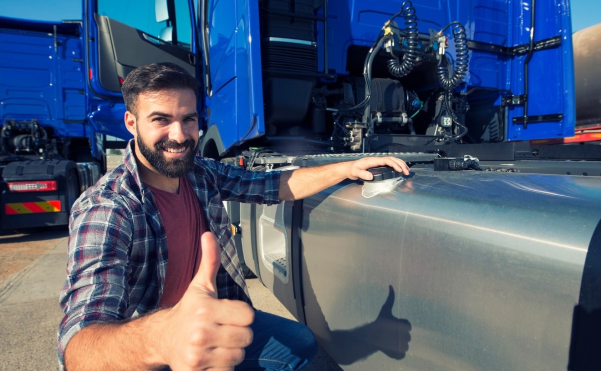 Ile trzeba zapłacić za OC ciągnika siodłowego? Ceny na rok 2024 - Serwis informacyjny z Raciborza - naszraciborz.pl