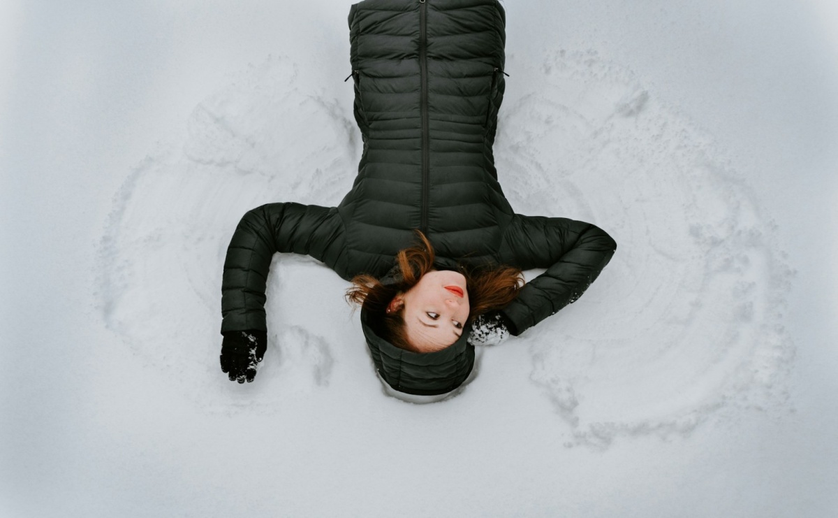 Dlaczego płaszcz puchowy to must-have w zimowej garderobie? - Serwis informacyjny z Raciborza - naszraciborz.pl