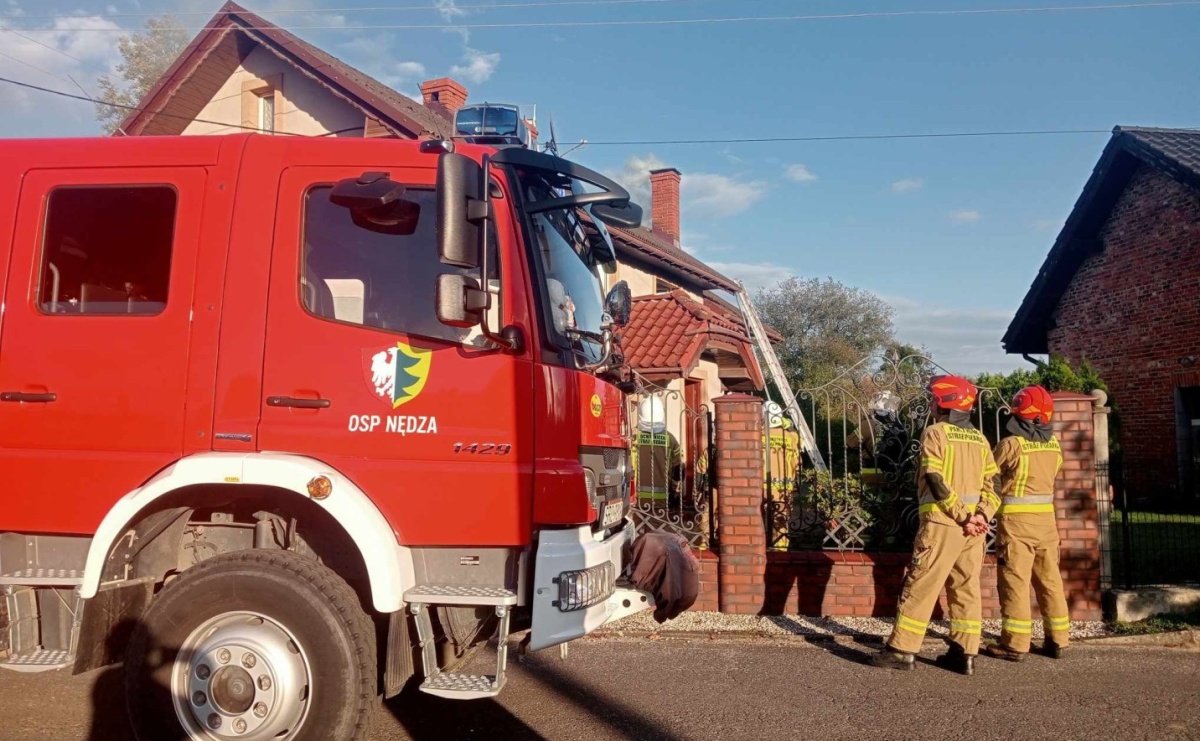 Pożar sadzy w Szymocicach. W akcji pięć zastępów strażackich - Serwis informacyjny z Raciborza - naszraciborz.pl