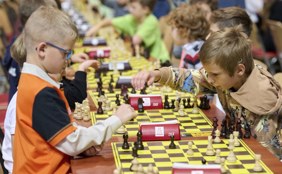 Blisko 1200 młodych szachistów rywalizowało w katowickim Spodku. Wspaniałe emocje i wzruszenia w legendarnej hali - Serwis informacyjny z Raciborza - naszraciborz.pl