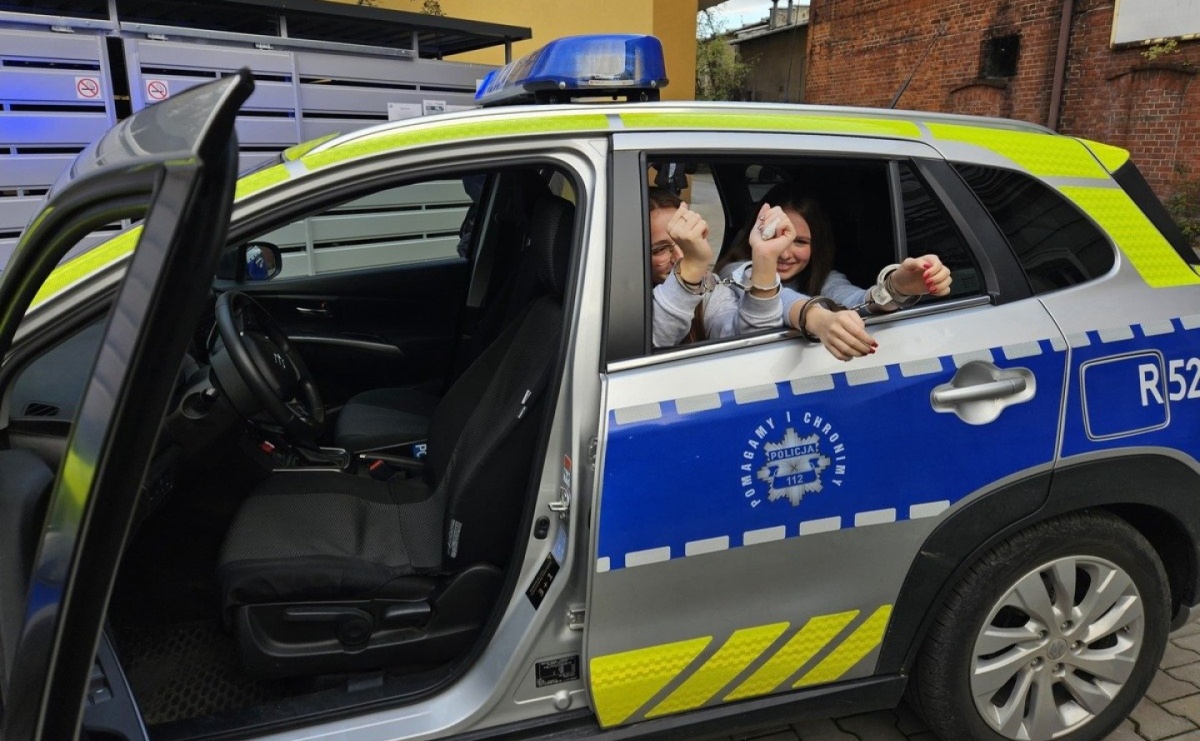 Policyjna akcja w raciborskim MDK-u - Serwis informacyjny z Raciborza - naszraciborz.pl