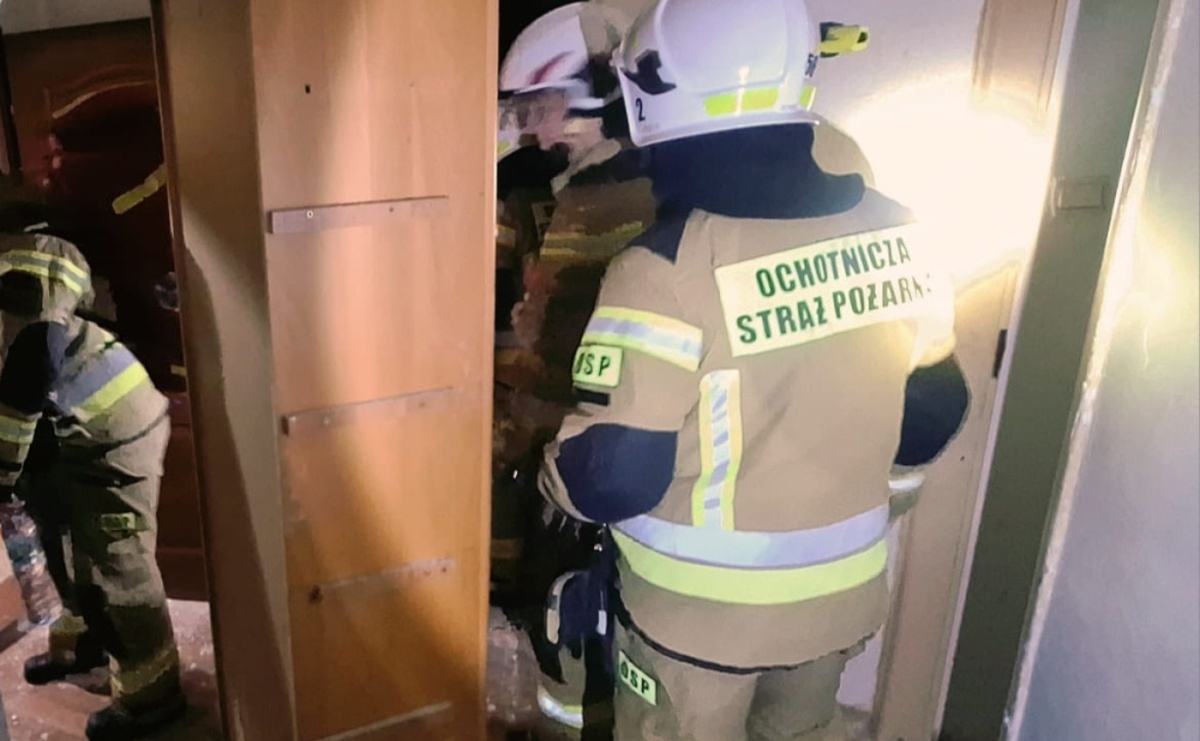 Wieczorna akcja w Chałupkach przy Fabrycznej - Serwis informacyjny z Raciborza - naszraciborz.pl