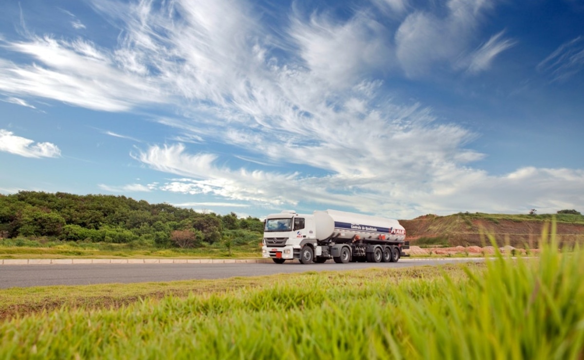 Koszty i czas oczekiwania na międzynarodową licencję transportową - Serwis informacyjny z Raciborza - naszraciborz.pl