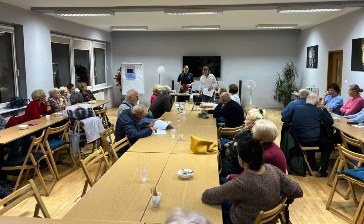 Bezpiecznie, zdrowo, bezgotówkowo. Wspólna akcja policji i ZUS - Serwis informacyjny z Raciborza - naszraciborz.pl