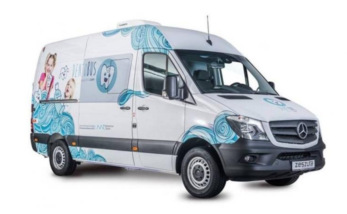 Profilaktyka na kółkach. Gdzie w listopadzie spotkasz mobilny gabinet dentystyczny? - Serwis informacyjny z Raciborza - naszraciborz.pl