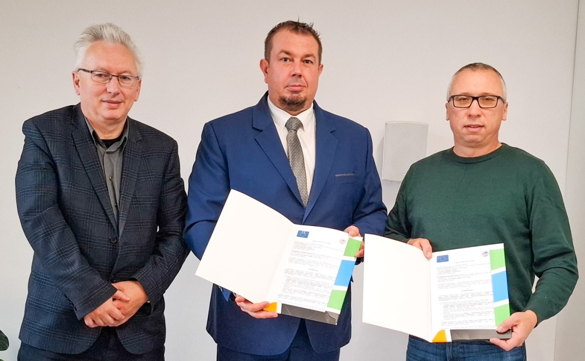 Modernizacja dróg rolniczych w Samborowicach – umowa podpisana - Serwis informacyjny z Raciborza - naszraciborz.pl